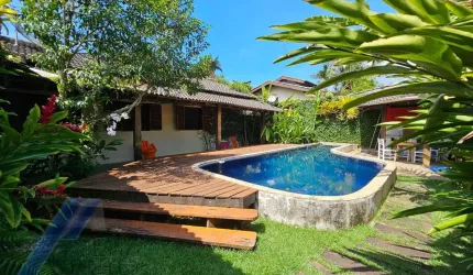 Ubatuba, Itamambuca - Linda casa com 04 dormitórios sendo 02 suítes e 100 metros do mar.