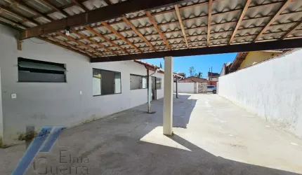 Ubatuba, Pereque Açu - Casa com 0 dormitórios sendo 01 suíte com terreno de 250 m2.
