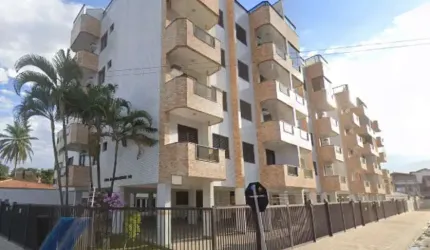 Ubatuba, Centro - Apartamento com 03 dormitórios, sendo 01 suíte.