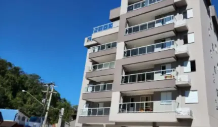 Ubatuba - Pereque açu. Apartamento com 02 dormitórios sendo 01 suíte e área de lazer.