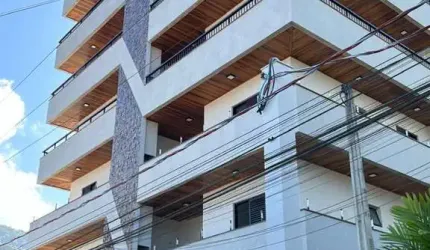Ubatuba - Pereque açu. Apartamento com 03 dormitórios sendo 01 suíte à 300 metros do mar.