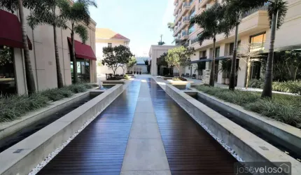 Apartamento com 2 dormitórios à venda, 67 m² por R$ 1.150.000,00 - Batel - Curitiba/PR
