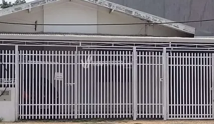 Casa com 4 quartos à venda na Rua Otávio Mazzotine, 706, Jardim do Lago, Campinas, 210 m2 por R$ 600.000