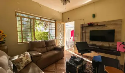 Casa com 6 quartos à venda na Rua General Lauro Sodré, 803, Vila Industrial, Campinas, 158 m2 por R$ 540.000