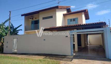 Casa com 3 quartos à venda na Avenida Tancredo Neves, 582, Jardim Rezek, Artur Nogueira, 190 m2 por R$ 650.000