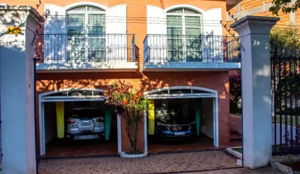 Casa com 4 quartos à venda na Rua Professora Talita Bresolin, 777, Centro, Apucarana, 450 m2 por R$ 2.299.000