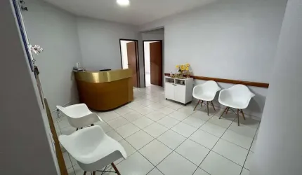 Conjunto de salas comerciais no Centro de Osasco