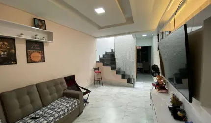Casa 150m² mobiliada com 3 dormitórios e churrasqueira em excelent localização