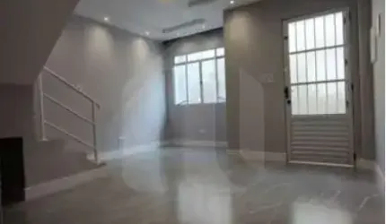 Casa Sobrado em Condomínio Fechado com apenas 7 Casas