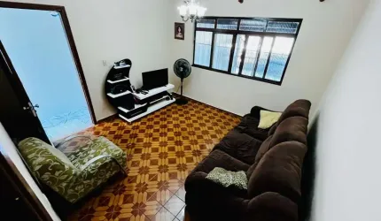 Casa 166m² à venda no Rochdale com 2 dormitórios