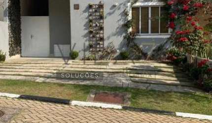 Casa Sobrado à Venda em Condomínio em Cotia