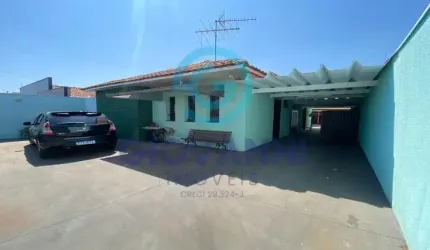CASA COM EDÍCULA