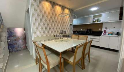 Casa duplex com 3 quartos e área de churrasqueira para venda no Itapebussu, Guarapari/ES.