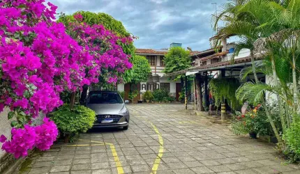 Pousada a venda em Avenida Principal, no bairro Aeroporto, próximo da Praia do Morro, em Guarapari-ES