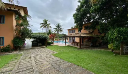 CASA SENSACIONAL A VENDA PROXIMO A MEAIPE COM ACESSO DIRETO A LAGOA .
