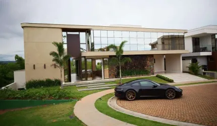 Casa à venda no Condomínio Alto Bacutia