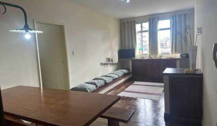03 quartos com 1 banheiro, 1 sala e copa conjugada, 1 vaga de garagem