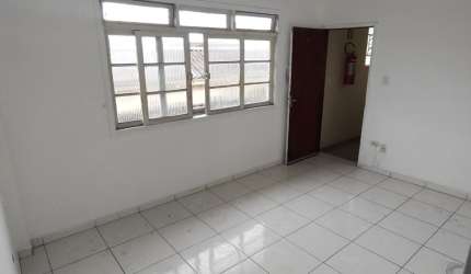 Vende-se Apto 2 Qtos Garagem privativa no Centro de São Vicente