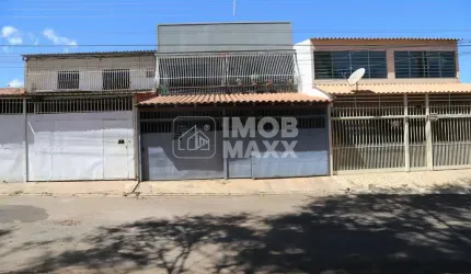 Venda em Samambaia Sul: Casa com 4 dormitórios, 1 suíte e 3 banheiros por R$ 400.000. Oportunidade imperdível!