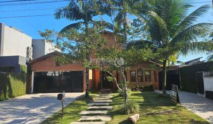 Casa em condomínio fechado com 4 quartos à venda no Jardim Acapulco, Guarujá  por R$ 3.300.000