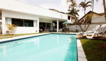 Casa em condomínio fechado com 4 quartos à venda no Jardim Acapulco, Guarujá  por R$ 2.000.000