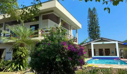 Casa em condomínio fechado com 6 quartos à venda no Balneário Praia do Pernambuco, Guarujá  por R$ 1.900.000