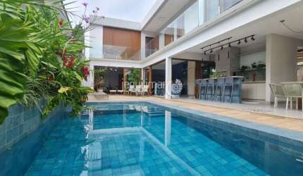 Casa em condomínio fechado com 5 quartos à venda no Balneário Praia do Pernambuco, Guarujá  por R$ 2.800.000