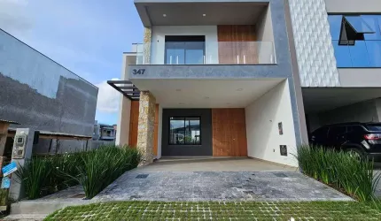 Casa em condomínio fechado no bairro Deltaville.