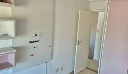 OPORTUNIDADE! CASA EM CONDOMÍNIO, 4/4, EXCELENTE LOCALIZAÇÃO! L.C