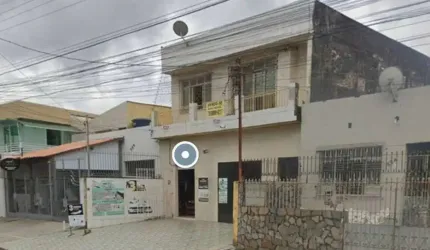 GALPÃO COM APARTAMENTOS NA MARACAJU