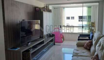 Apartamento no Edif. Canees
