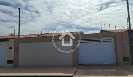 Casa com 2 quartos bem localizada no Bairro Aruana