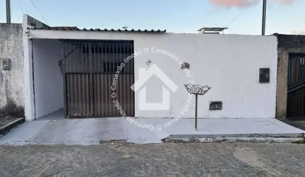 CASA À VENDA COM 2 QUARTOS NO EDUARDO GOMES