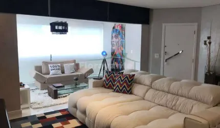 Apartamento com 3 suítes, Gonzaga, Santos. Próximo à praia.