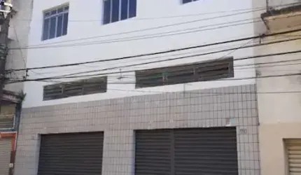 Loja com 9,40 metros de frente na Av. Senador Feijó