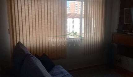 Apartamento a venda em Santos, na Ponta da Praia.