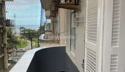 APARTAMENTO NO BOQUEIRÃO - RECÉM REFORMADO EM PRÉDIO FRENTE MAR