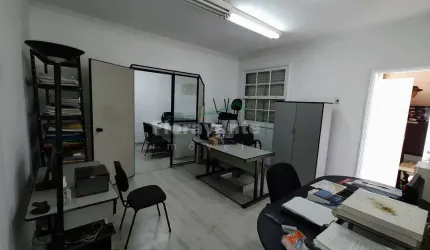 Conjunto Comercial, Centro, Santos. Ao lado do Poupatempo.