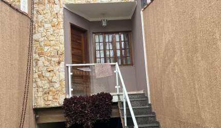 LINDO SOBRADO . PORTEIRA FECHADA TODOS MOVEIS E ELETRO DOMESTICOS