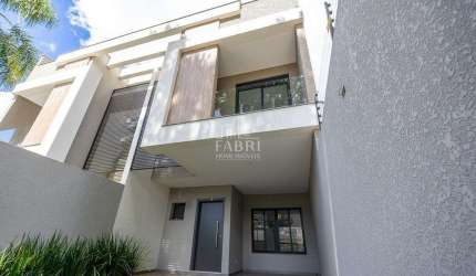 Casa com 3 quartos à venda na Rua Pará, 221, Água Verde, Curitiba por R$ 1.279.547