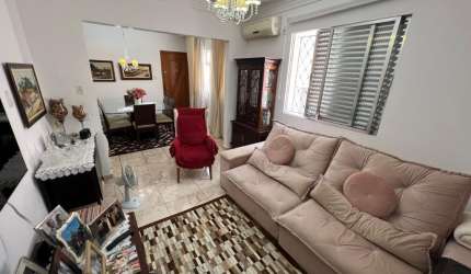 Apartamento térreo com dois quartos sendo uma revertido para sala!