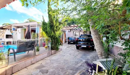 Casa à venda 3 Quartos, 2 Vagas, 390M², Centro, Campo Bom - RS
