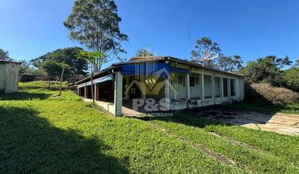 Chácara no Bº Capão Bonito em Rubião/Botucatu, com casa de 3 dormitórios.