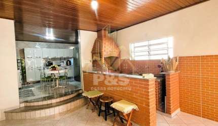 Casa ampla na Vila Maria, 2 Suítes, escritório Área Gourmet e Quintal!