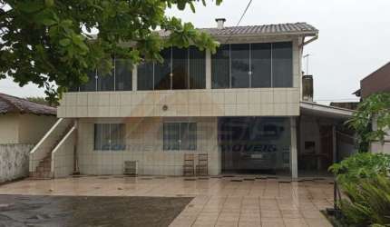 Sobrado à venda no bairro Praia de Leste - Pontal do Paraná/PR