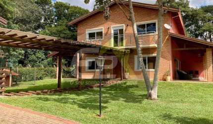 Imovel rural em condominio: Chacara a venda em Sao Carlos, com piscina e churrasqueira