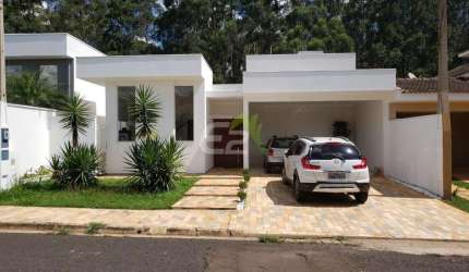 Charmosa Casa com 2 Suites no Bosque de Sao Carlos