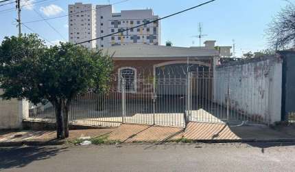 Casa padrao a venda no Jardim Lutfalla em Sao Carlos!