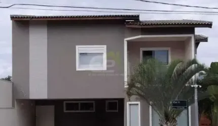 Sobrado de Luxo em Condominio - 3 Suites, Piscina e Churrasqueira - Sao Carlos