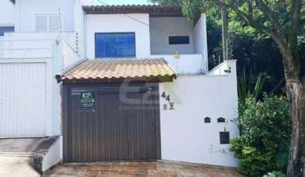 Sobrado de 3 dormitorios com suite e churrasqueira no Portal do Sol, Sao Carlos